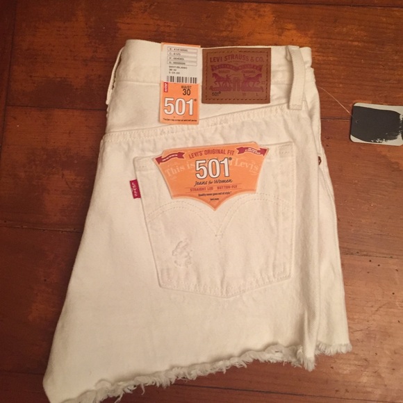 Levi's Denim - White Upcycled Vintage Freyed Hem Levi's Short
